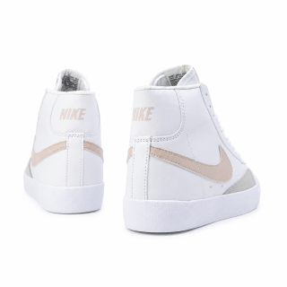 BLAZER BOTA BLANCO MAQUILLAJE